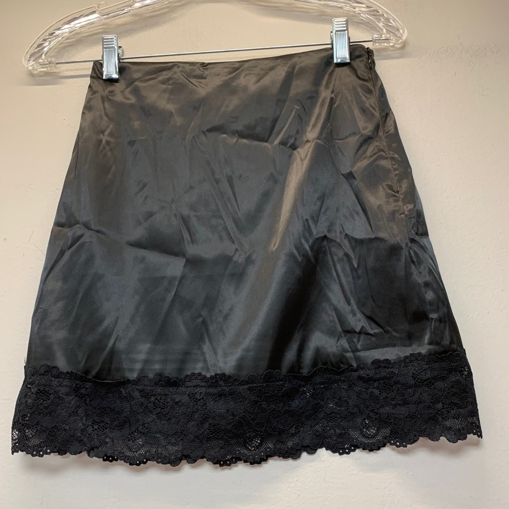 Princess Polly Skirt Women Size 2 Black Excellent Lace Trim Satin Mini Skirt